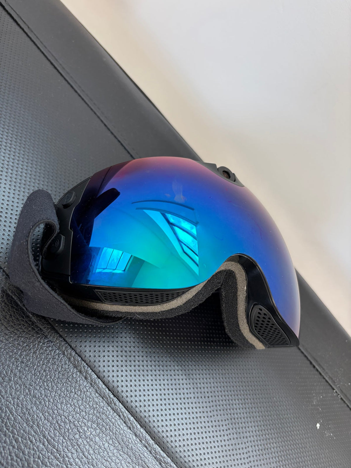 Kulgr - 4K UHD Ski Goggles