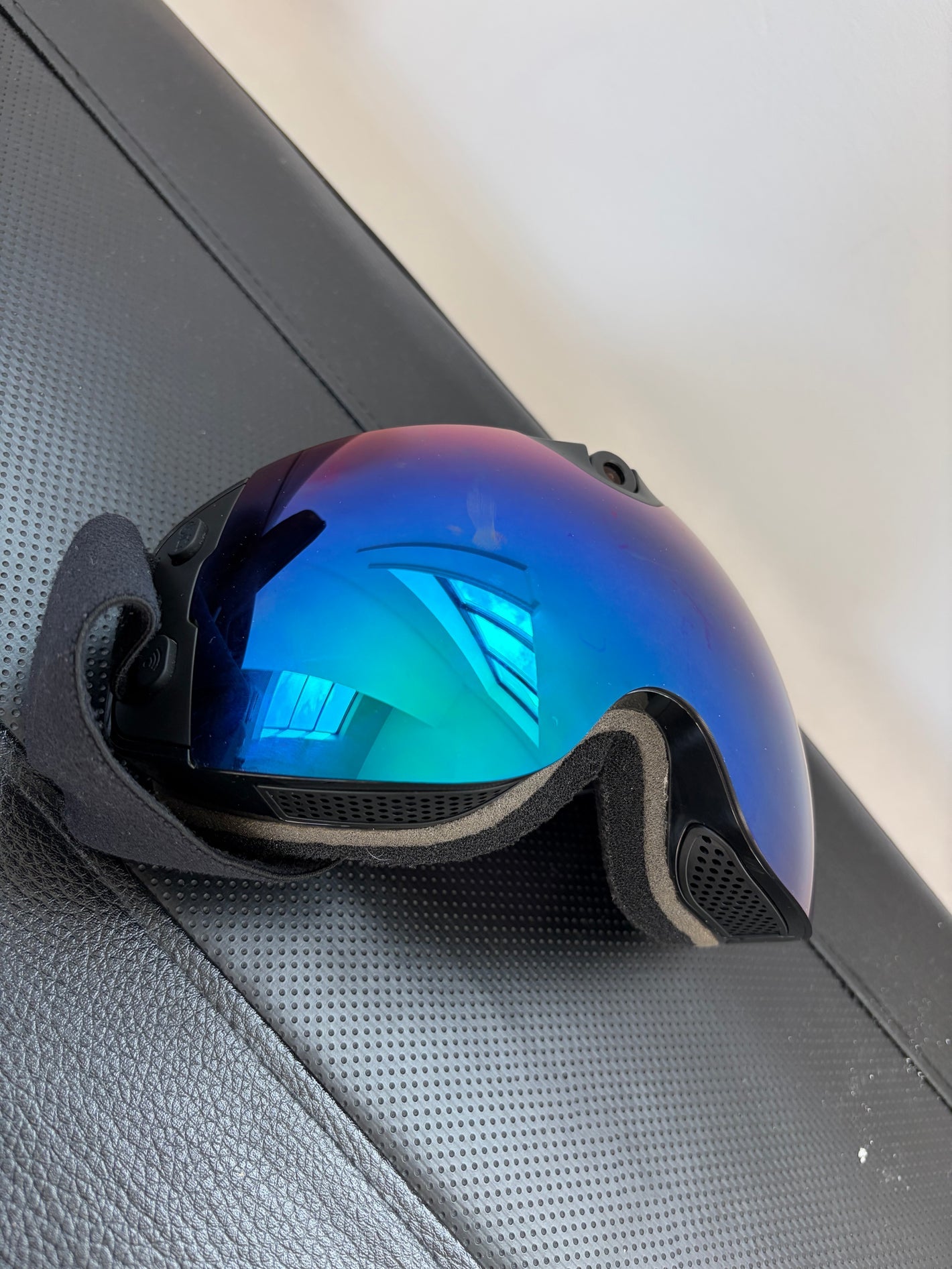 Kulgr - 4K UHD Ski Goggles